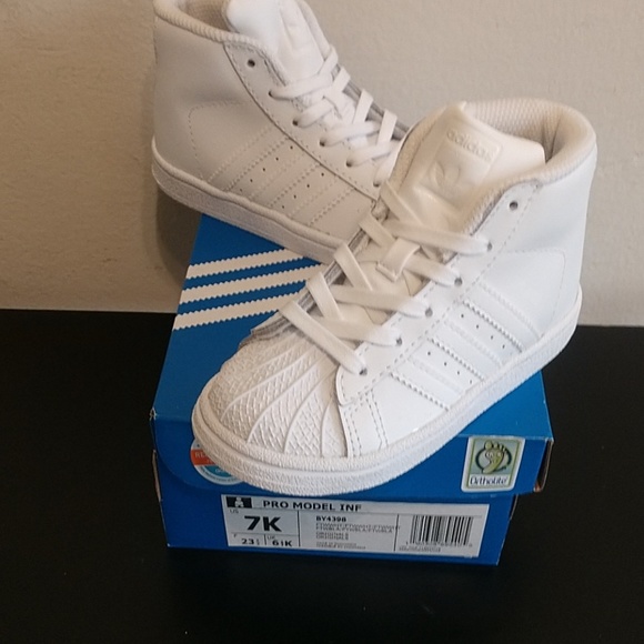 🛑Sold White HT Adidas, Little Kids, NWT, Sz 7 - Picture 4 of 8